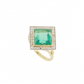 Yellow Gold Emerald and Diamond?Ring